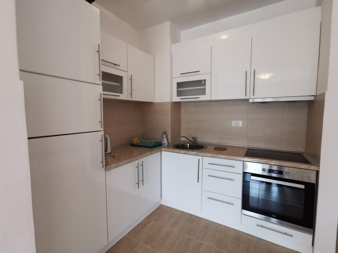 Modernly Furnished One Bedroom Apartment M Of Recent Construction At