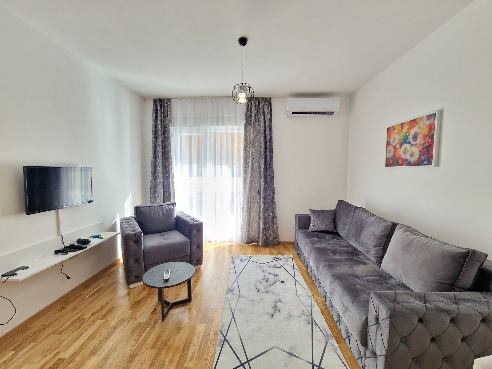 amforaproperty.com/Nov jednosoban moderno opremljen stan povrsine 45m2 plus terasa od 30m2 ,Becici. NA DUZI PERIOD