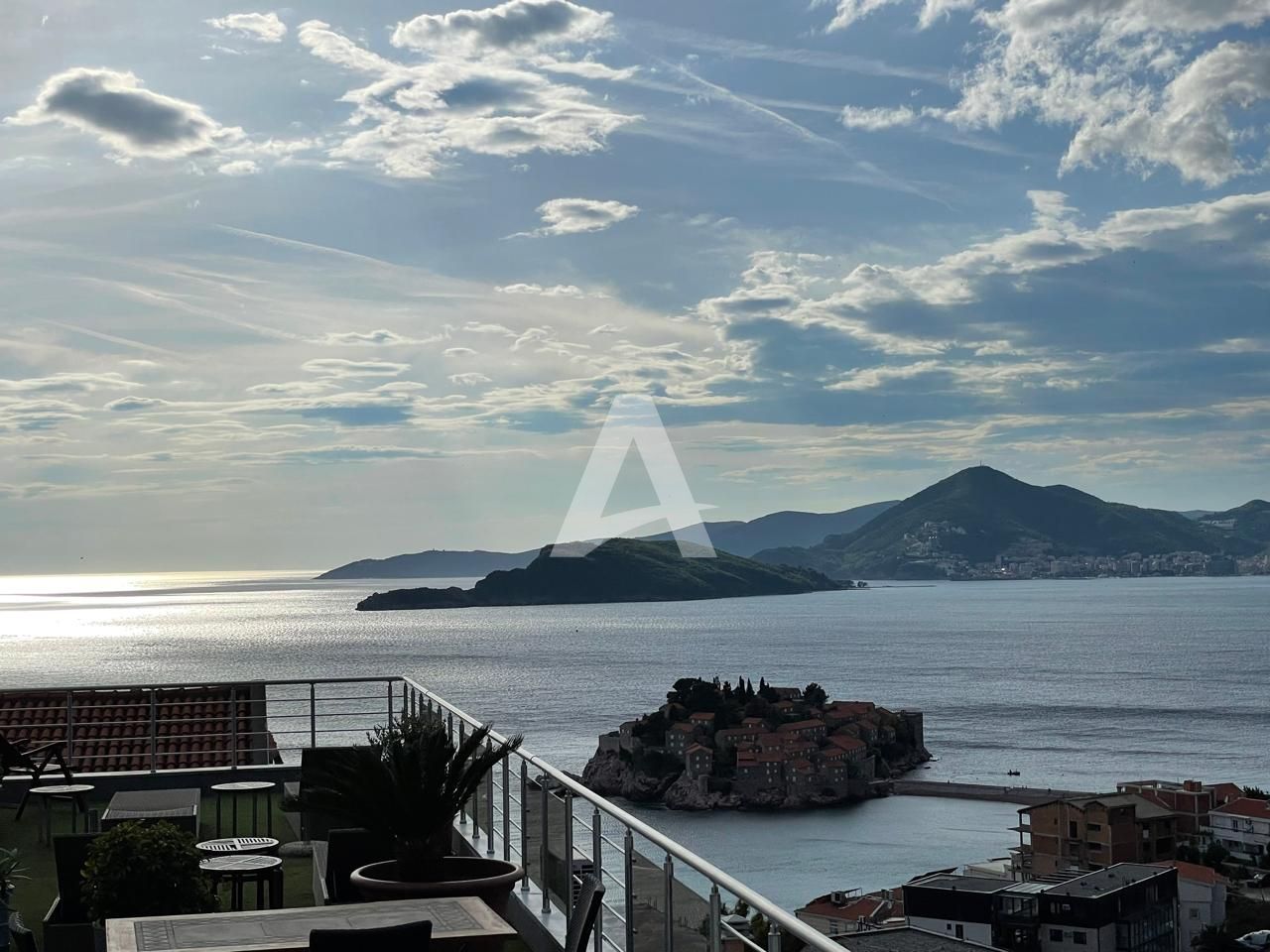 amforaproperty.com/Prodaja,Sveti Stefan-Jednosoban stan sa pogledom na more