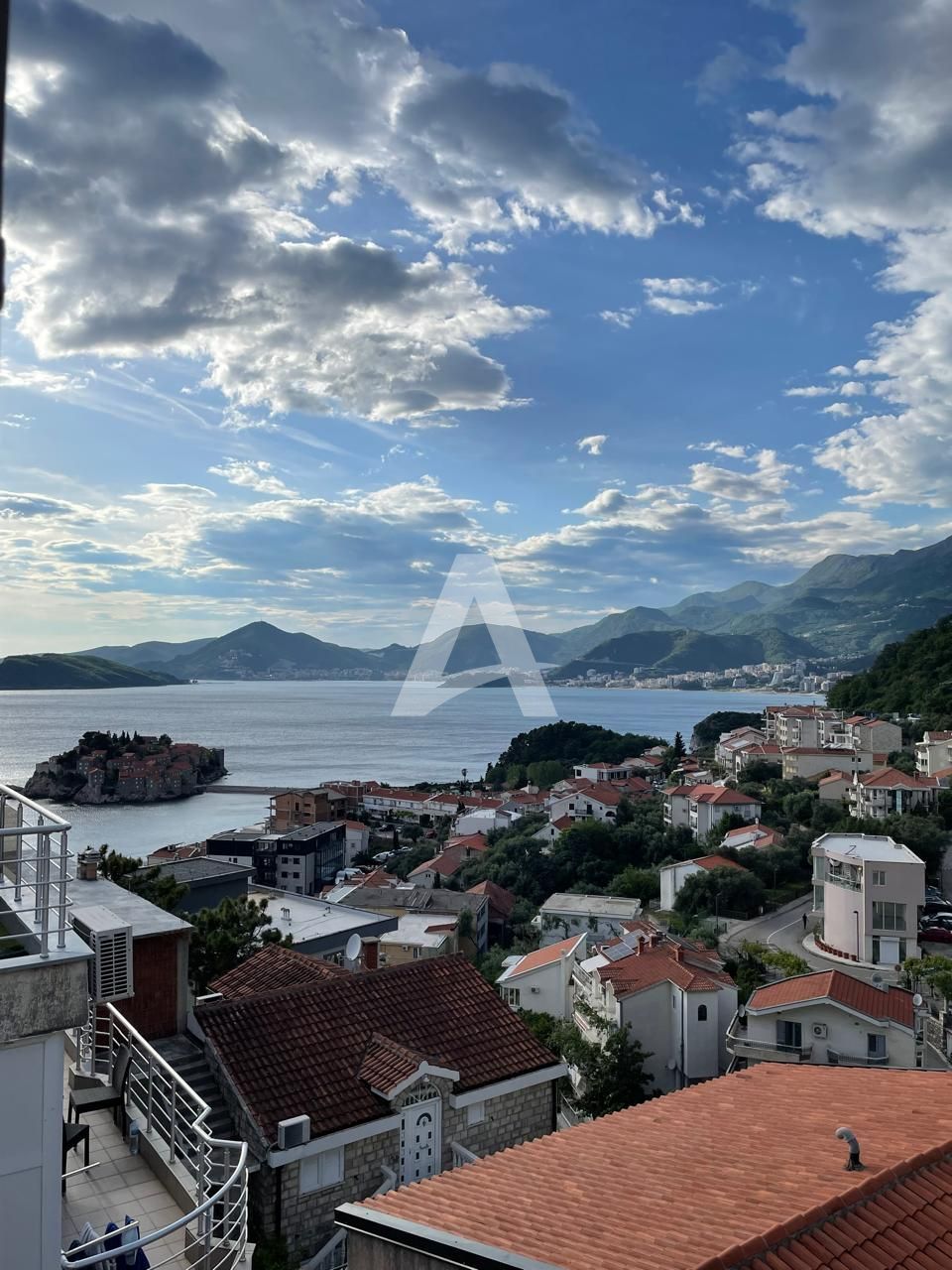 amforaproperty.com/Prodaja,Sveti Stefan-Jednosoban stan sa pogledom na more