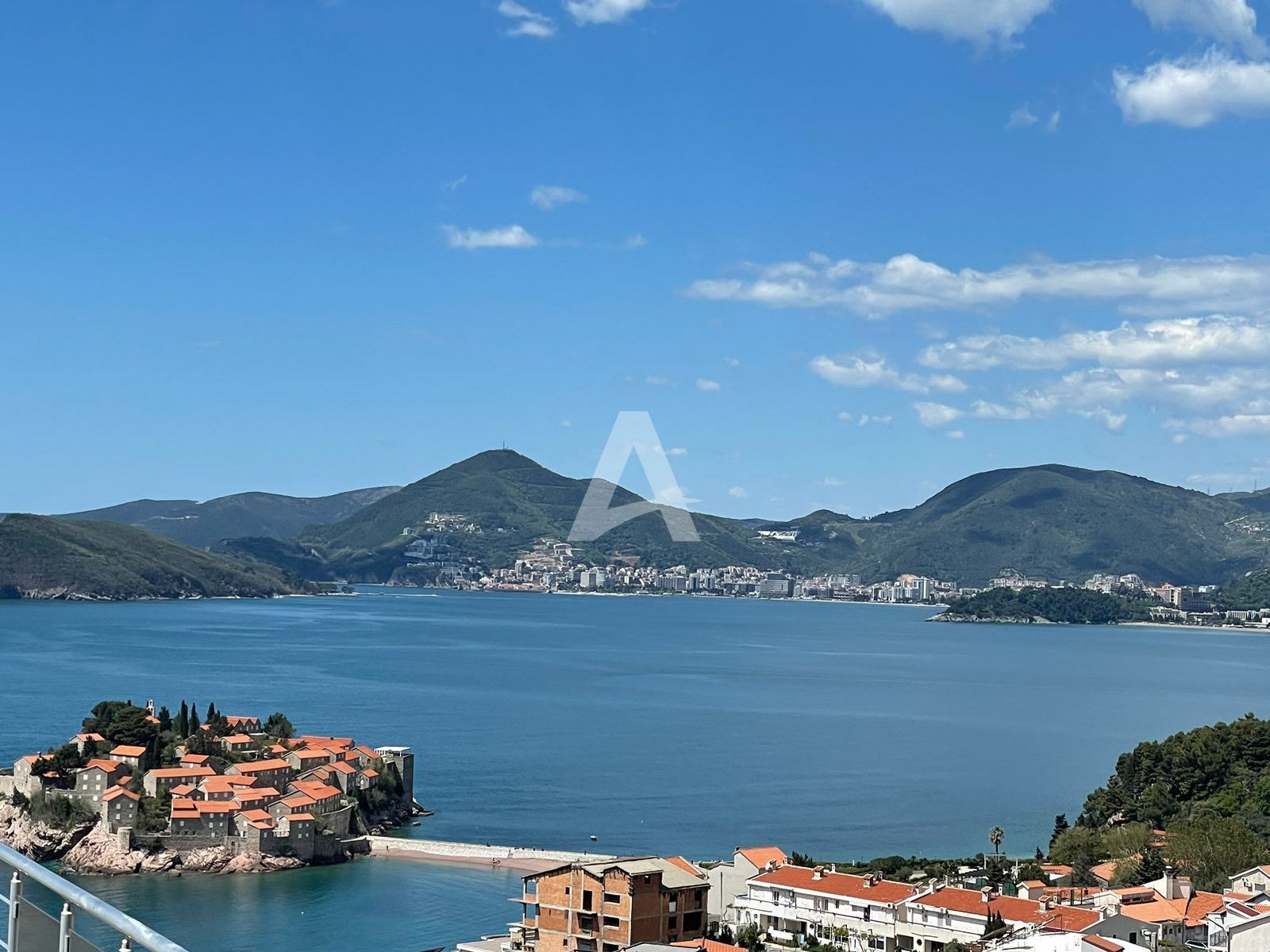 amforaproperty.com/Prodaja,Sveti Stefan-Jednosoban stan sa pogledom na more