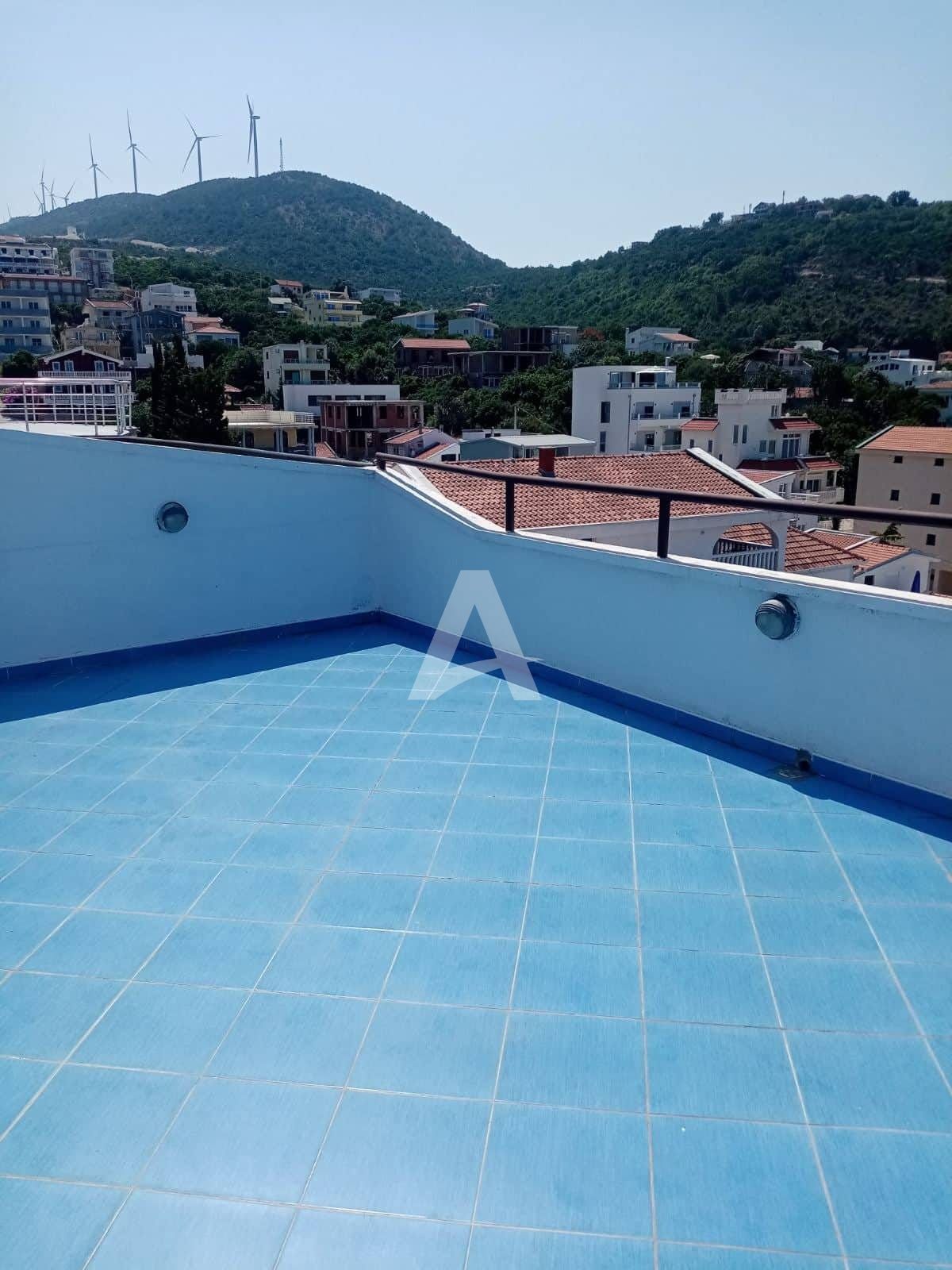 amforaproperty.com/Kuća sa panoramskim pogledom, 200m od mora, Utjeha, Bar