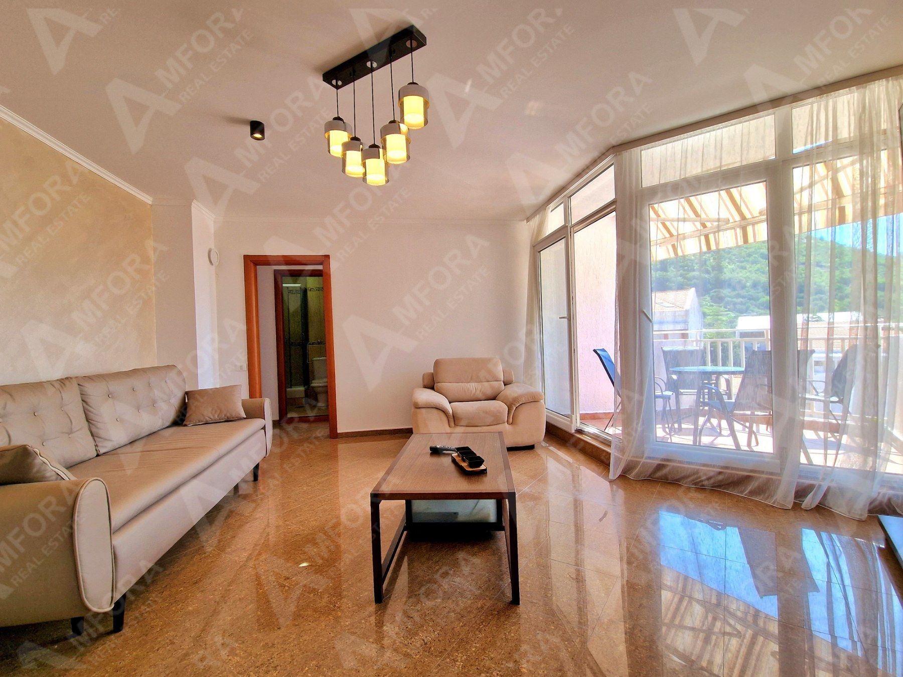 amforaproperty.com/Dvosoban stan sa pogledom na more i grad na odličnoj lokaciji kod hotela Slavije, Budva (Na period do 01.06.2024)