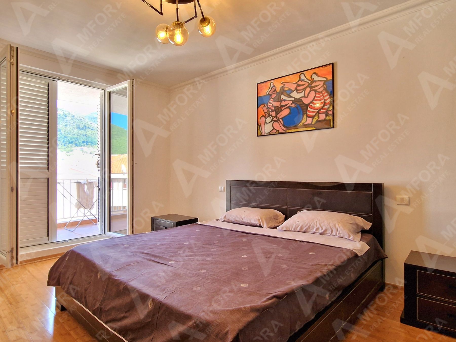 amforaproperty.com/Dvosoban stan sa pogledom na more i grad na odličnoj lokaciji kod hotela Slavije, Budva (Na period do 01.06.2024)