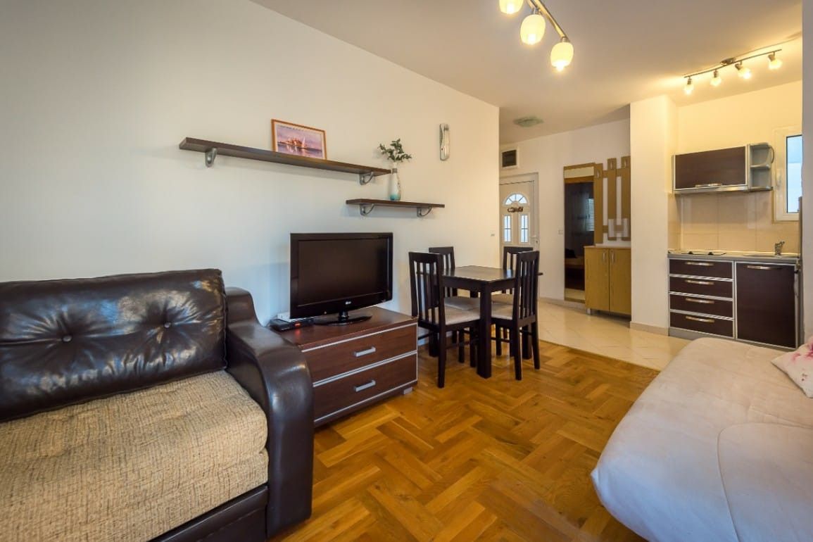 Jednosoban stan za izdavanje - Amfora Real Estate