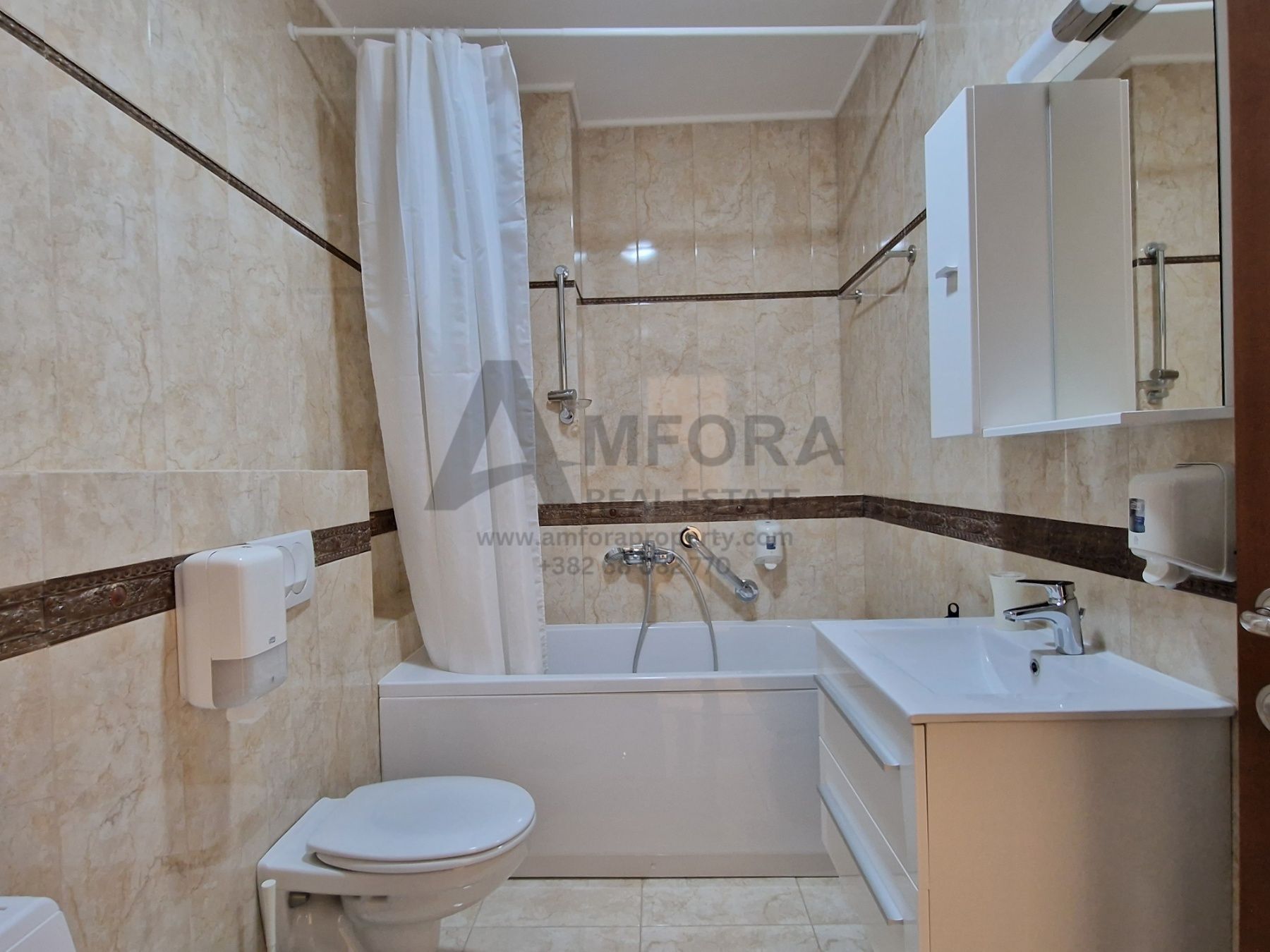 amforaproperty.com/Luksuzan dvosoban stan sa pogledom na more i garaznim mestom ukljucenim u cenu, Anatolia- Bečići (NA DUZI VREMENSKI PERIOD)