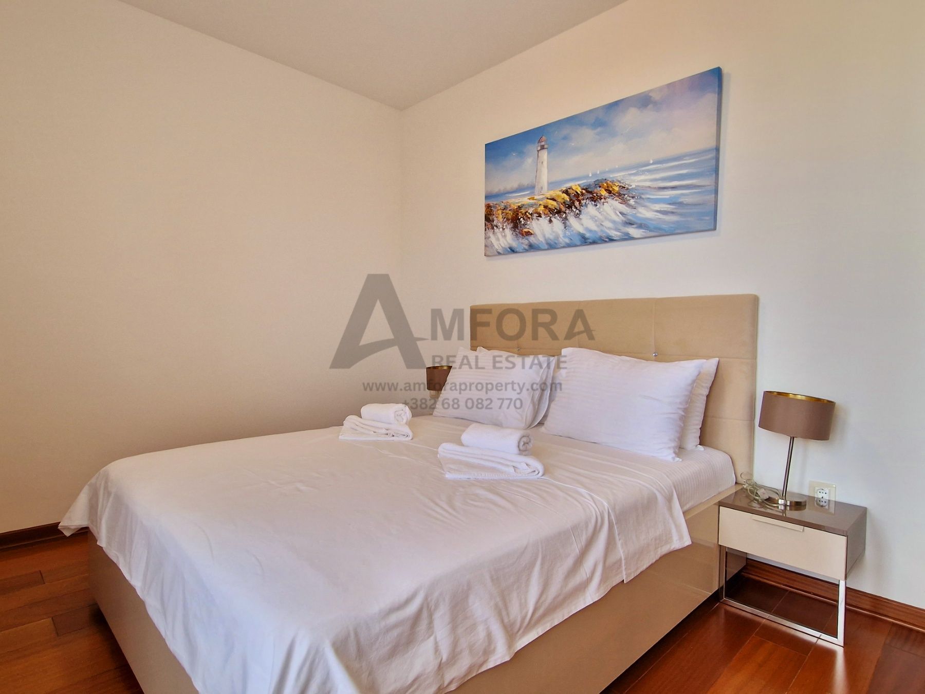 amforaproperty.com/Luksuzan dvosoban stan sa pogledom na more i garaznim mestom ukljucenim u cenu, Anatolia- Bečići (NA DUZI VREMENSKI PERIOD)