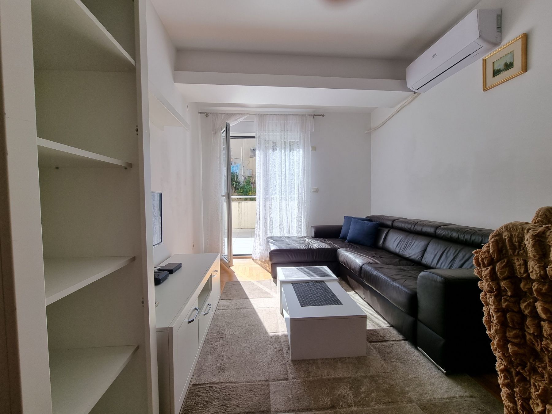 amforaproperty.com/Dvosoban stan za izdavanje u Budvi (na duzi period)