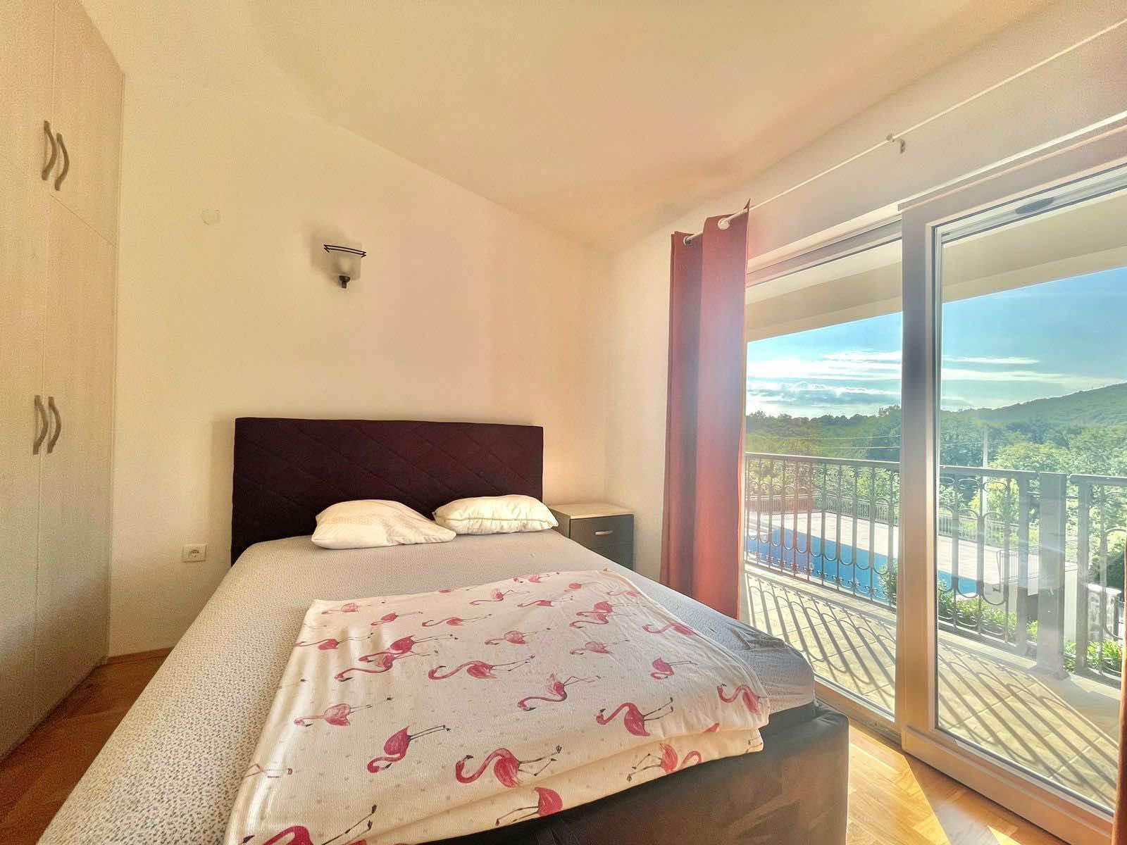 amforaproperty.com/Ekskluzivna vila sa bazenom -Zagora,opština Kotor (na duzi period)