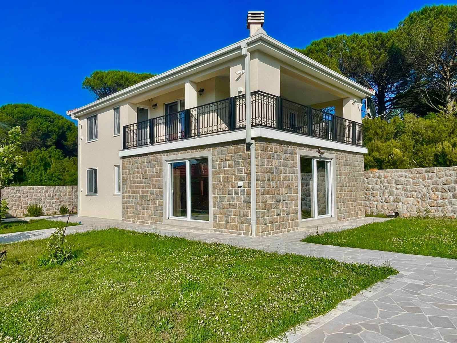 amforaproperty.com/Ekskluzivna vila sa bazenom -Zagora,opština Kotor (na duzi period)