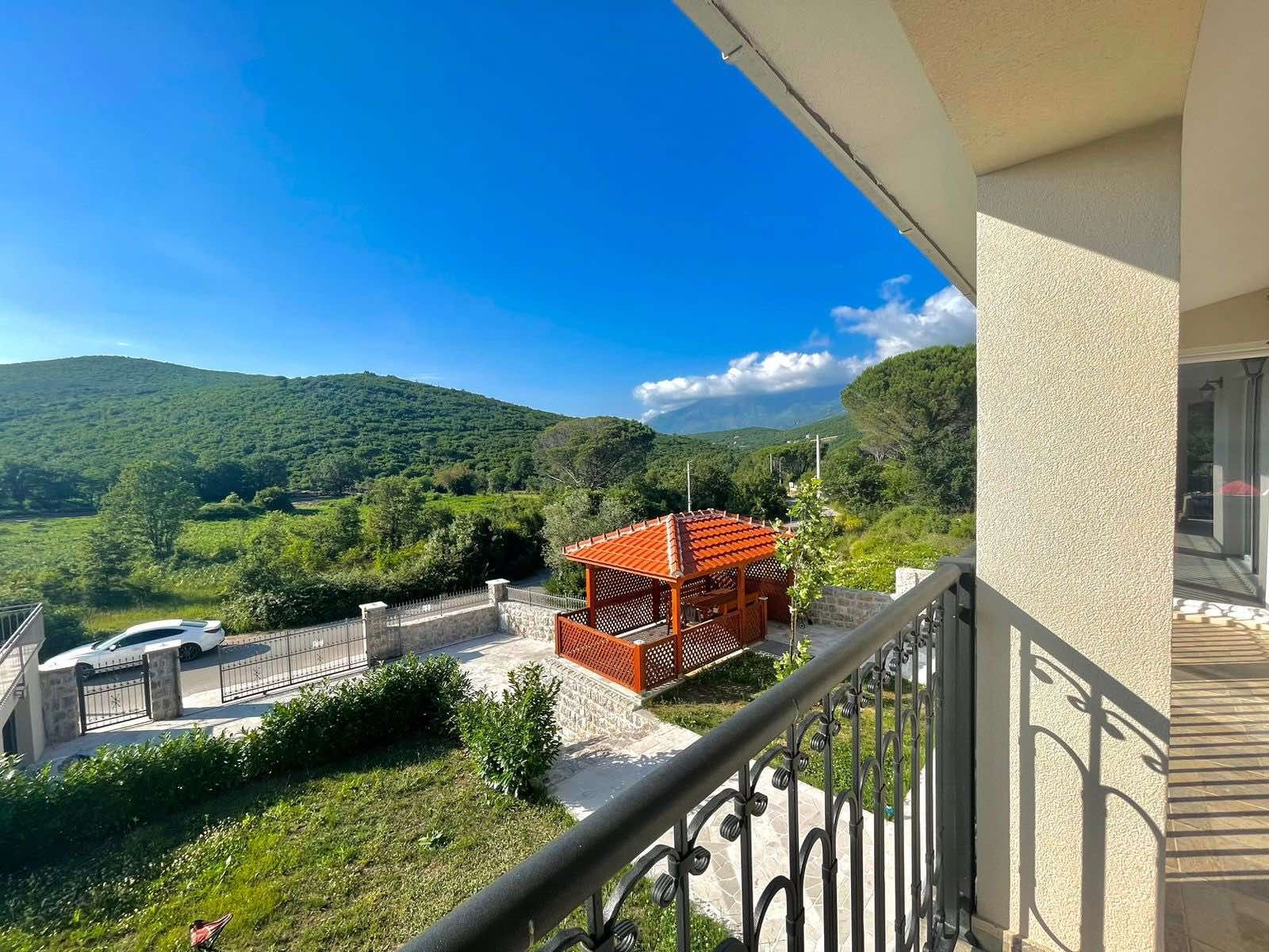 amforaproperty.com/Ekskluzivna vila sa bazenom -Zagora,opština Kotor (na duzi period)