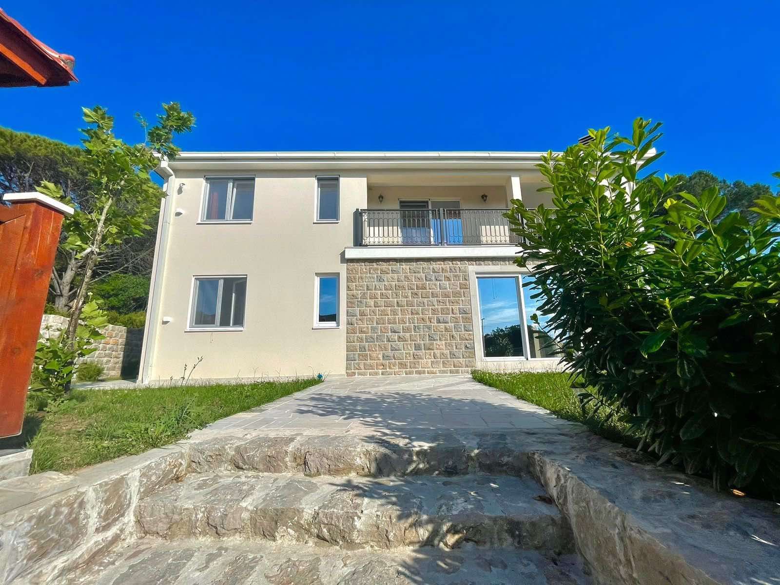 amforaproperty.com/Ekskluzivna vila sa bazenom -Zagora,opština Kotor (na duzi period)