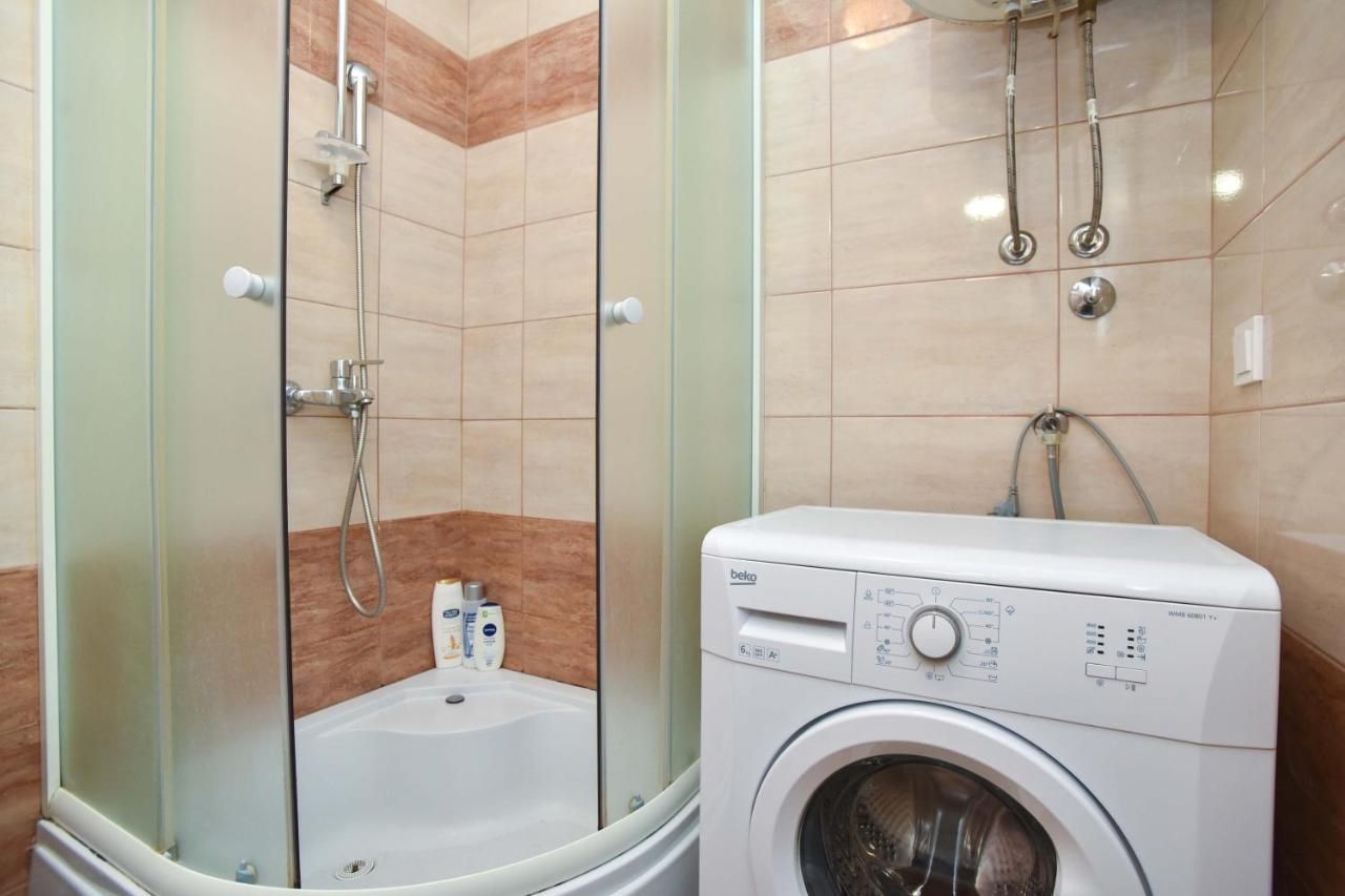 Izdavanje dvosobnog stana sa parking mestom – Budva (na duži period) - Amfora Real Estate