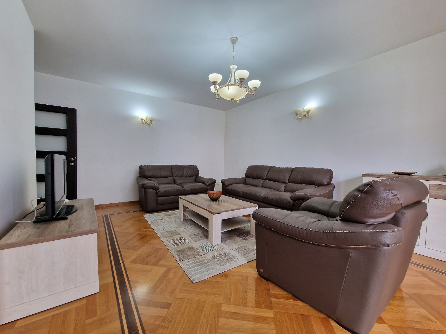 amforaproperty.com/Dvosoban namesten stan 109m2 na atraktivnoj lokaciji u Budvi