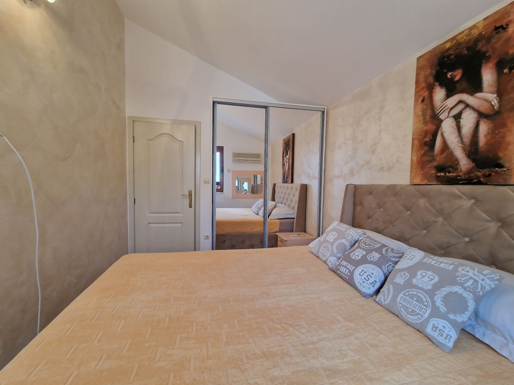 Dupleks dvosoban stan na 200 metara od mora,Budva (Dostupan od 01.01.2026 na duzi period) - Amfora Real Estate