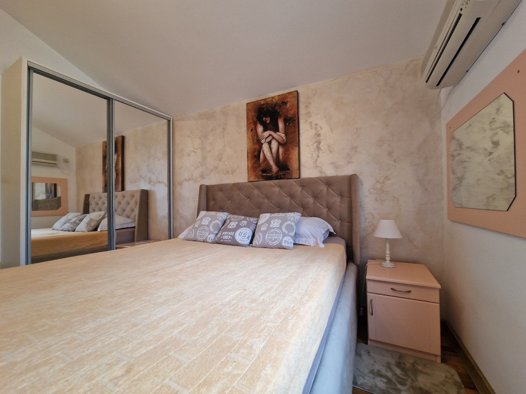 Dupleks dvosoban stan na 200 metara od mora,Budva (Dostupan od 01.01.2026 na duzi period) - Amfora Real Estate