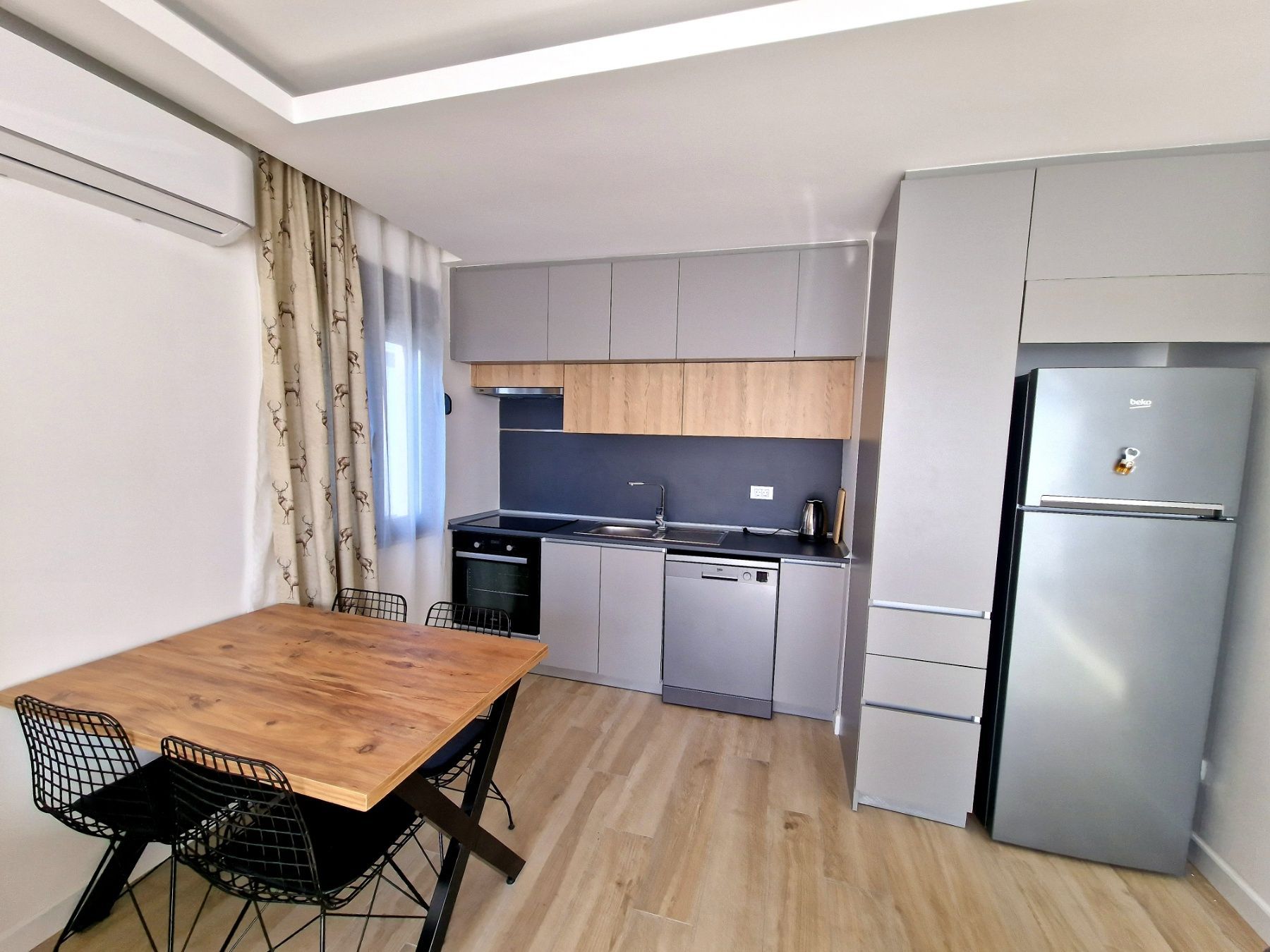 amforaproperty.com/Jednosoban moderno opremljen stan u kompleksu sa bazenom,Tivat