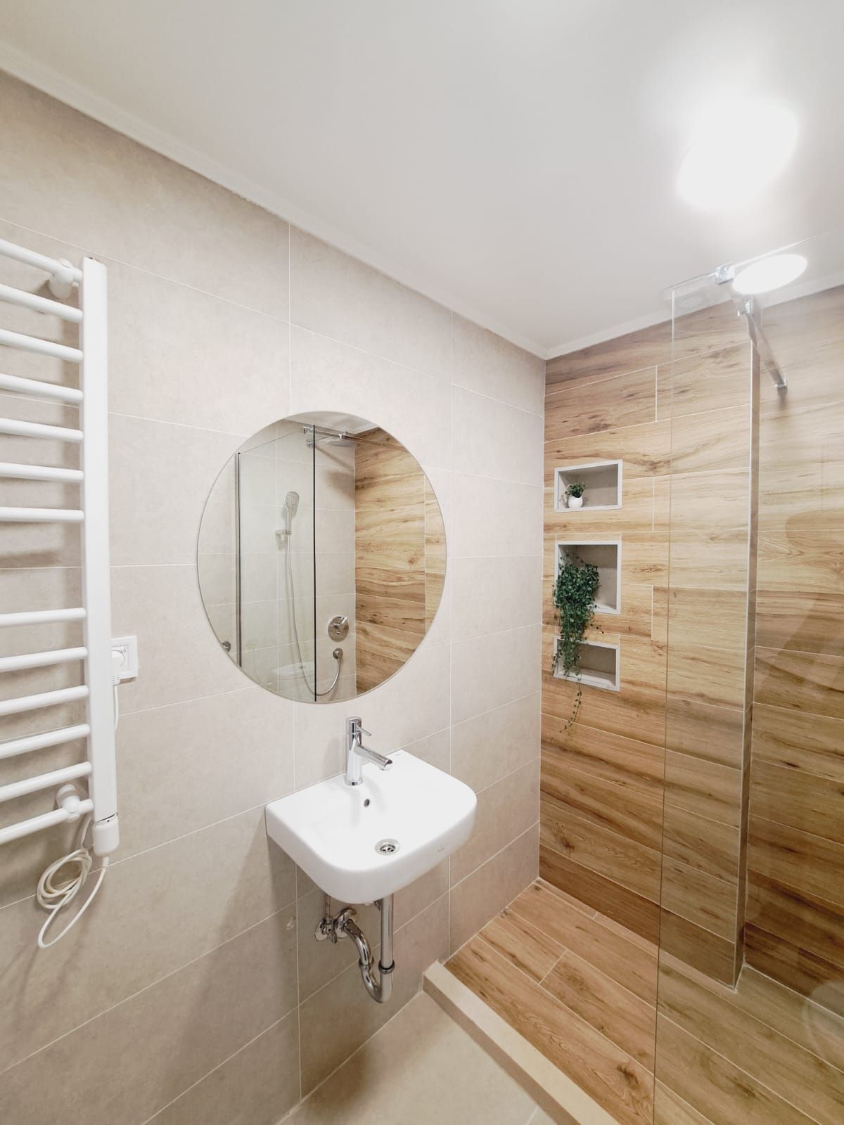 amforaproperty.com/Dvosoban moderno opremljen stan,Dobrota (NA DUZI PERIOD)