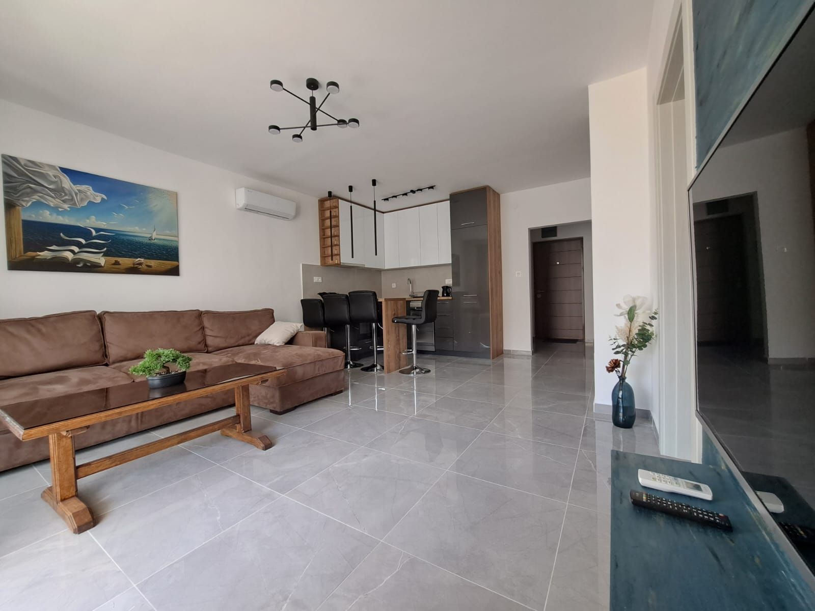 amforaproperty.com/Dvosoban moderno opremljen stan,Dobrota (NA DUZI PERIOD)