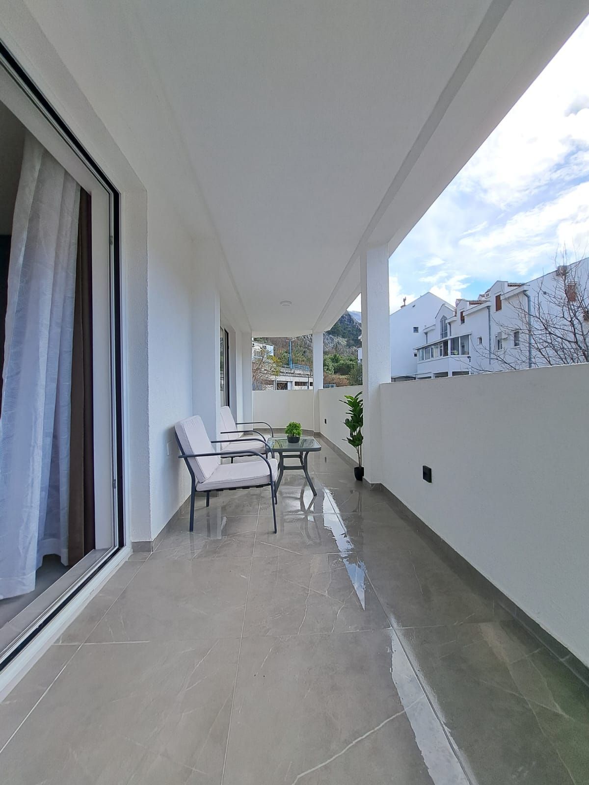 amforaproperty.com/Dvosoban moderno opremljen stan,Dobrota (NA DUZI PERIOD)