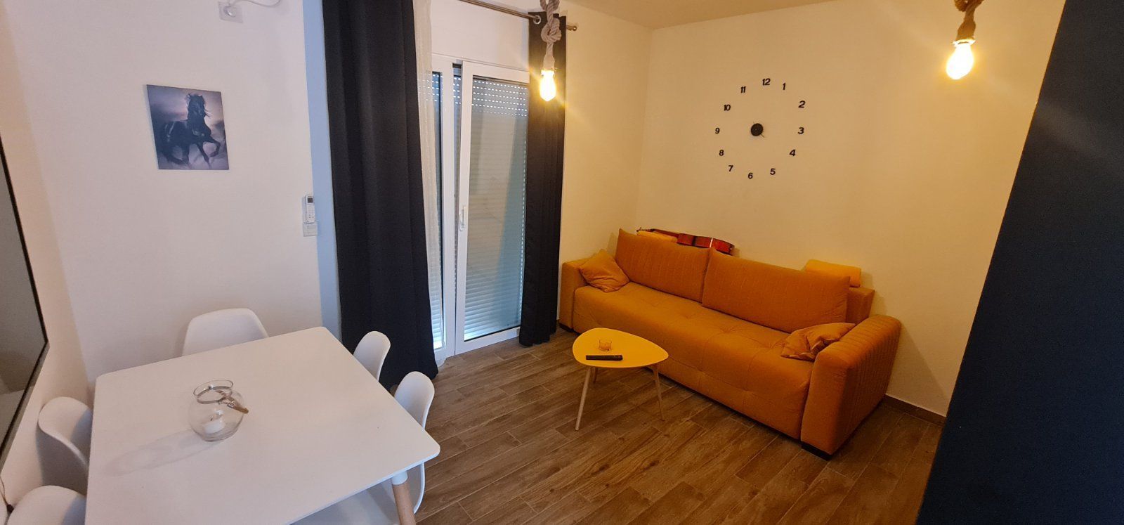 amforaproperty.com/Tivat, Gradiosnica - Prodaja Moderne Kuće s 8 Stanova