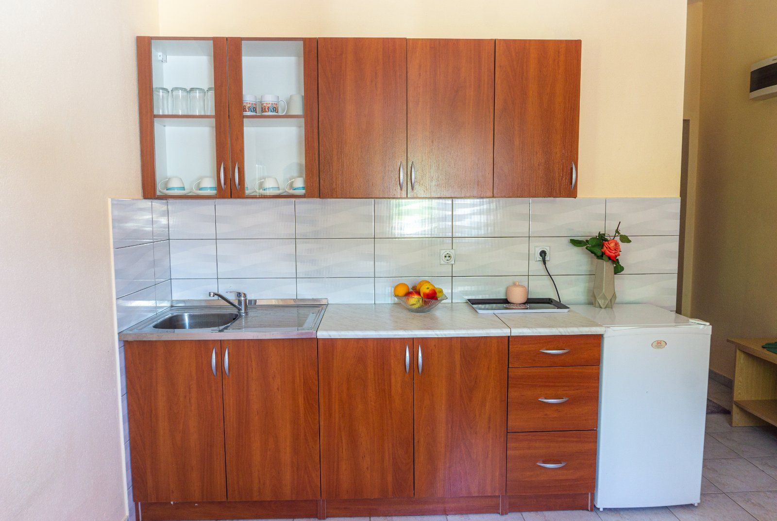 amforaproperty.com/Trospratna kuca apartmanskog tipa,Lastva Grbaljska-Budva