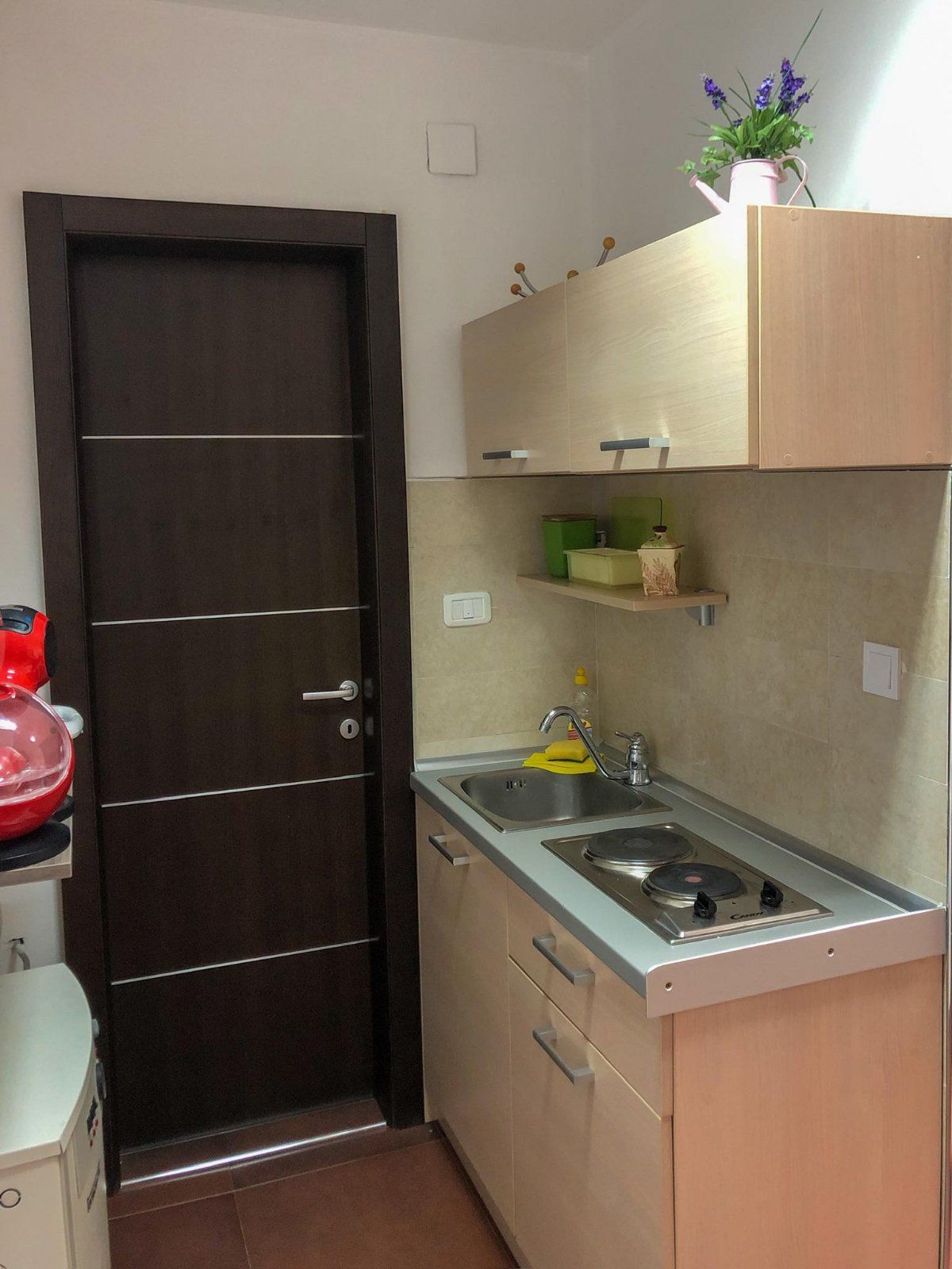 Poslovni prostor 81m2 u Budvi, Babin Do (IZDAVANJE NA DUZI PERIOD,DOSTUPAN OD 15.10.2025) - Amfora Real Estate