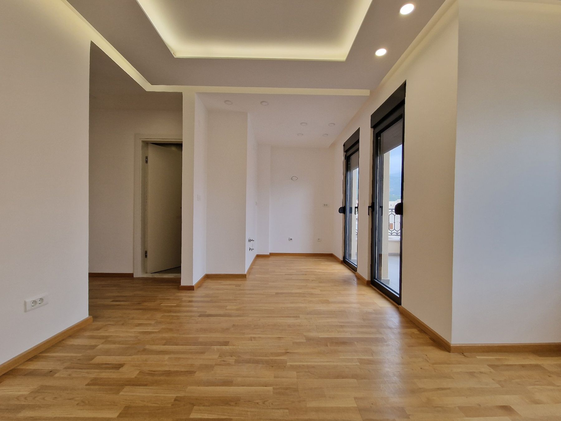 amforaproperty.com/Dvosoban stan 103m2 sa pogledom na more u Budvi