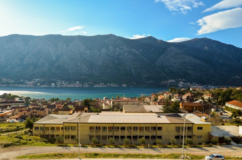 amforaproperty.com/Trosoban stan sa pogledom na more - Dobrota, Kotor