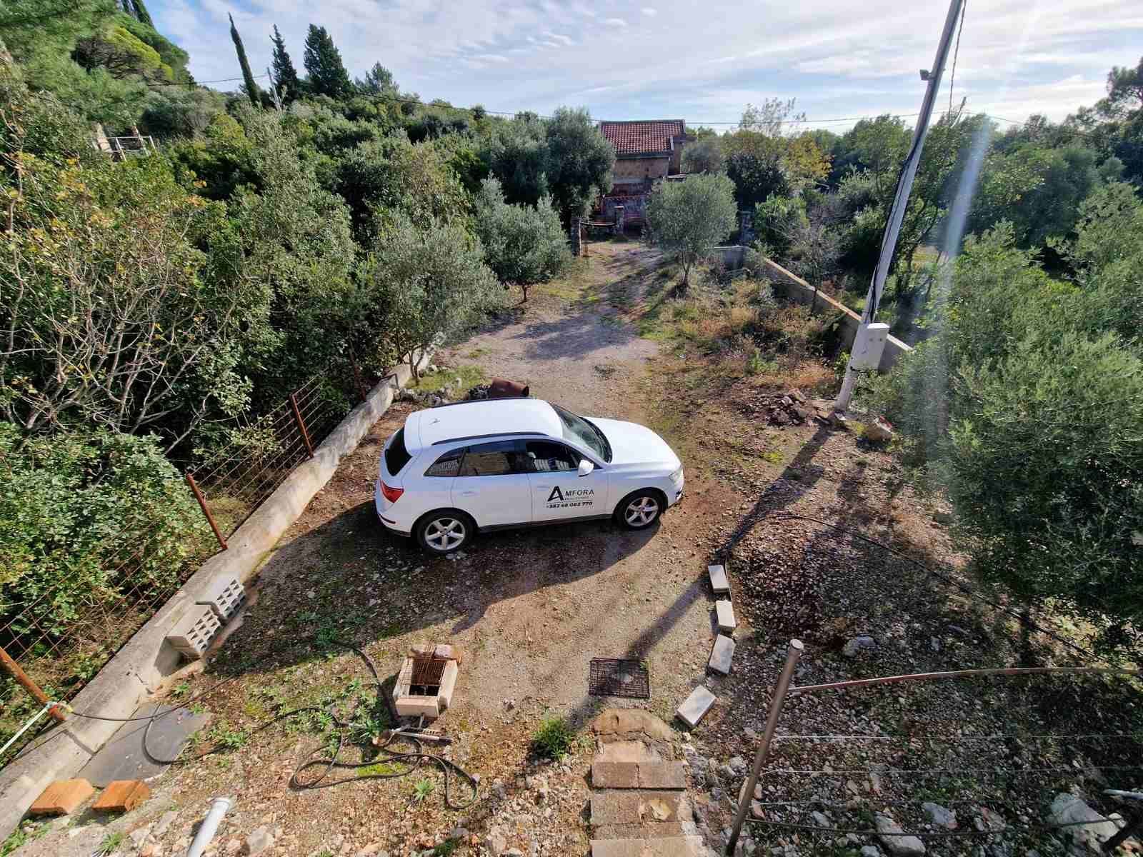 amforaproperty.com/Kuca sa placem u Zagori,opstina Kotor.