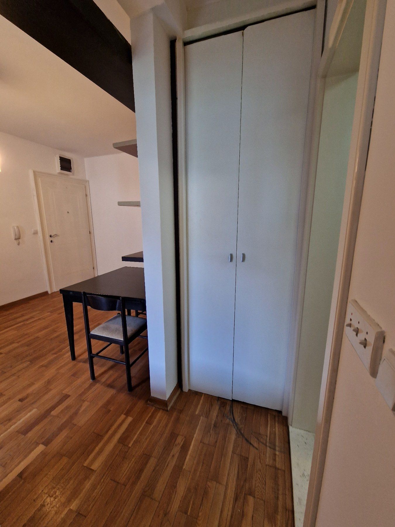 Jednosoban stan 42m² u centru Budve – dugoročno izdavanje - Amfora Real Estate