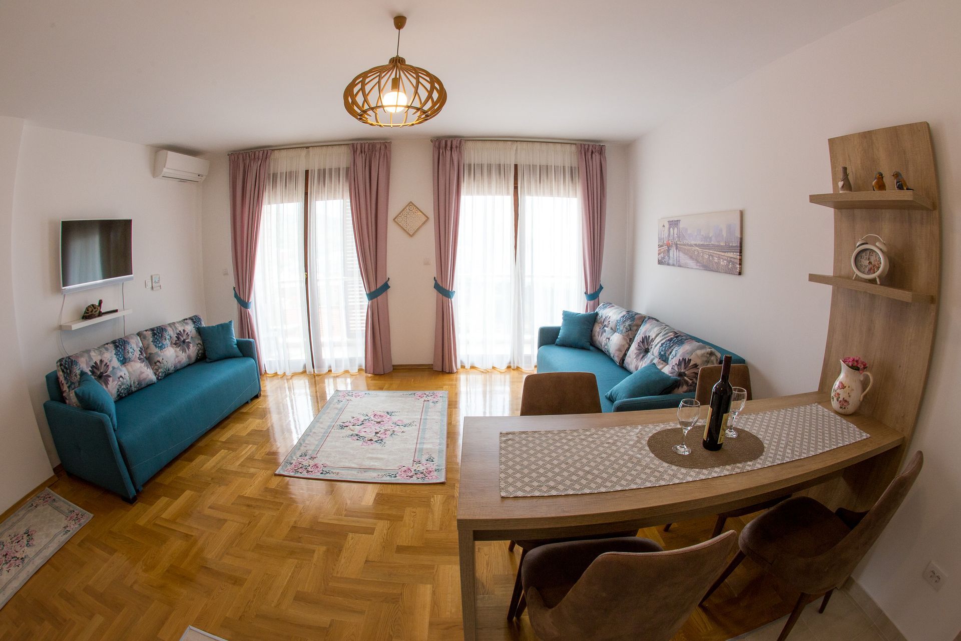 amforaproperty.com/Moderan studio apartman sa pogledom na more, Anatolia, Bečići (na duži period) sa mogućnošću iznajmljivanja garaže (100€ mesečno)