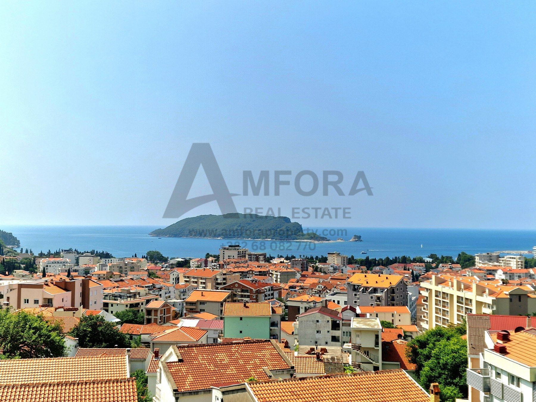 amforaproperty.com/Petosoban namesten stan 160m2 sa panoramskim pogledom na more i grad, Lazi - Budva (Mogućnost plaćanja u rate)