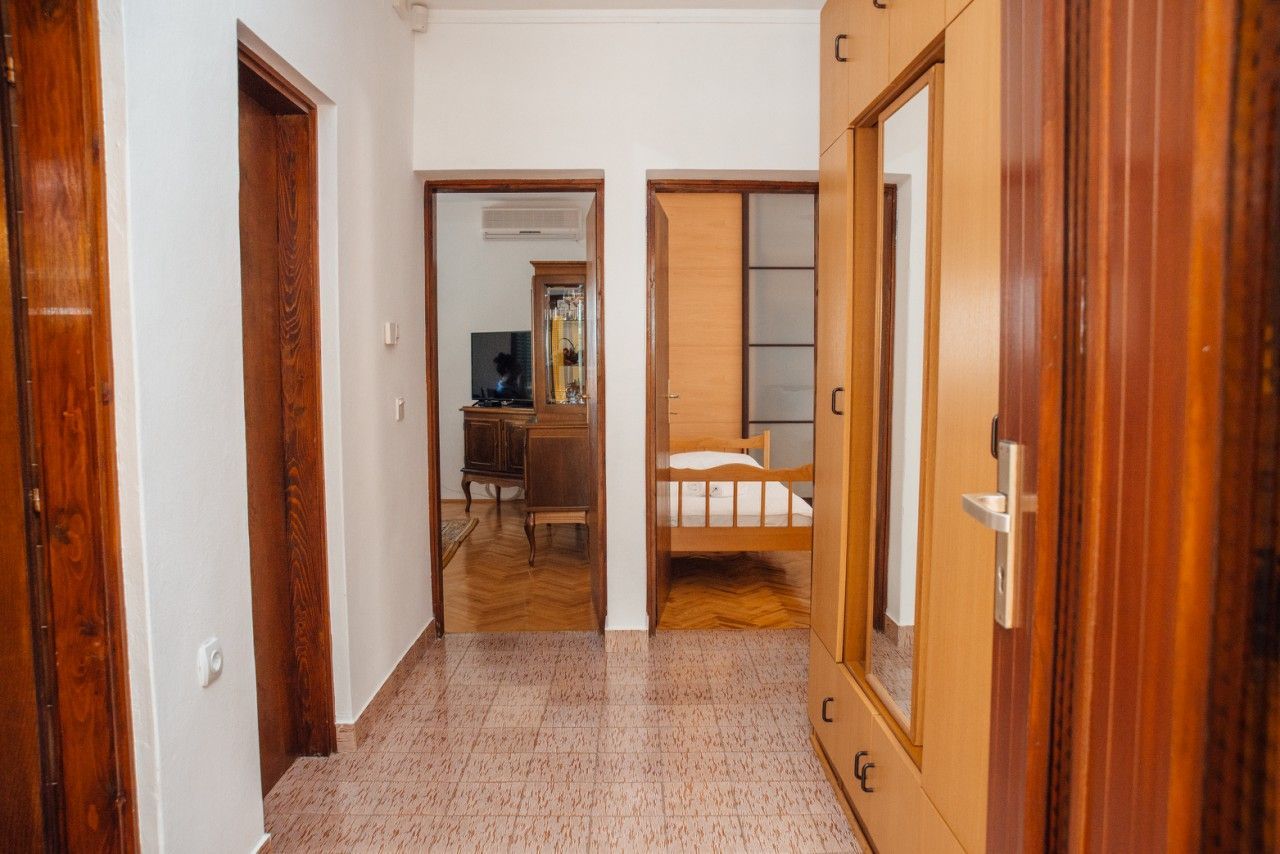 amforaproperty.com/Prodaja kuće sa placem u Škaljarima,Kotor