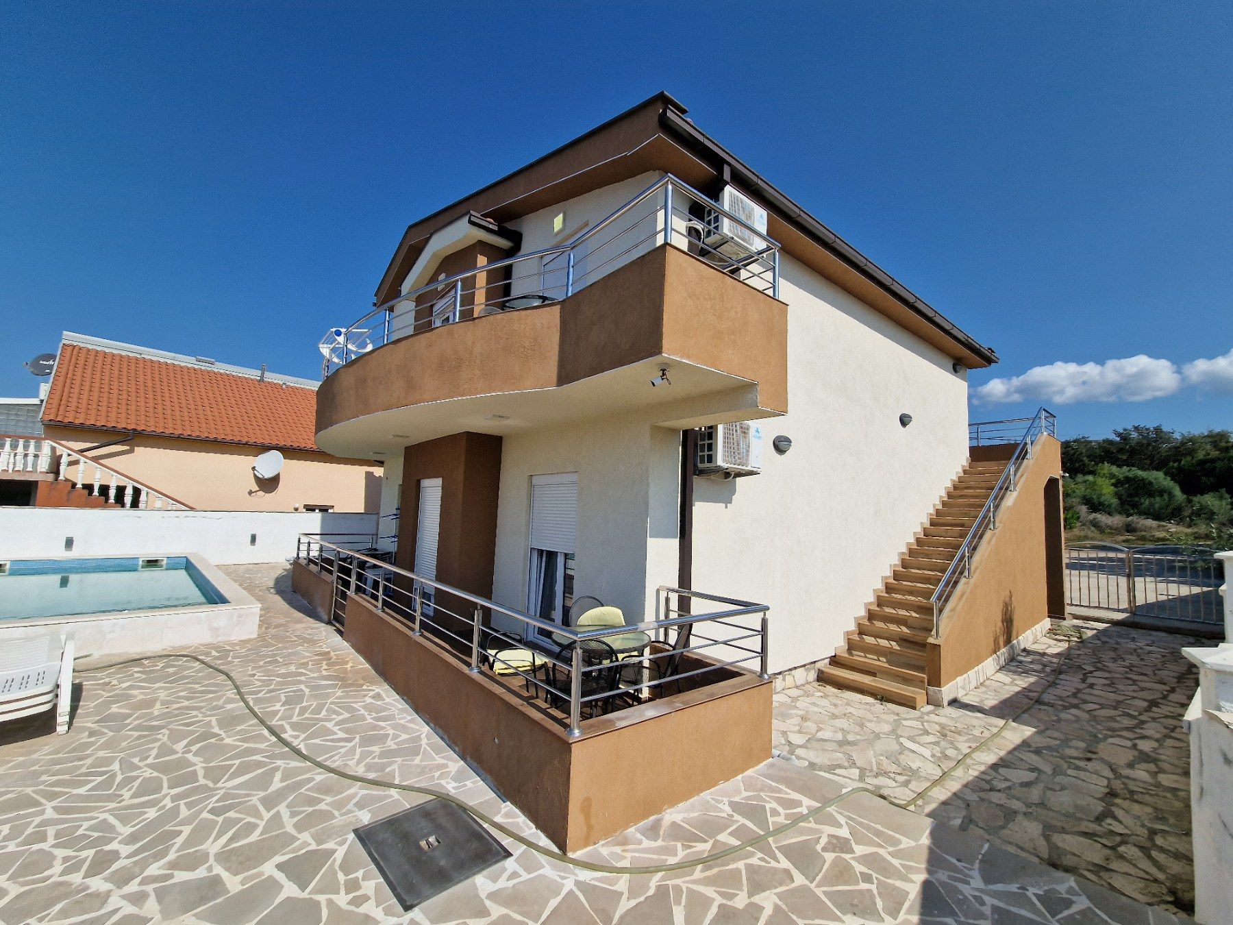 amforaproperty.com/Kuca sa bazenom i pogledom na more,Krimovica-Kotor