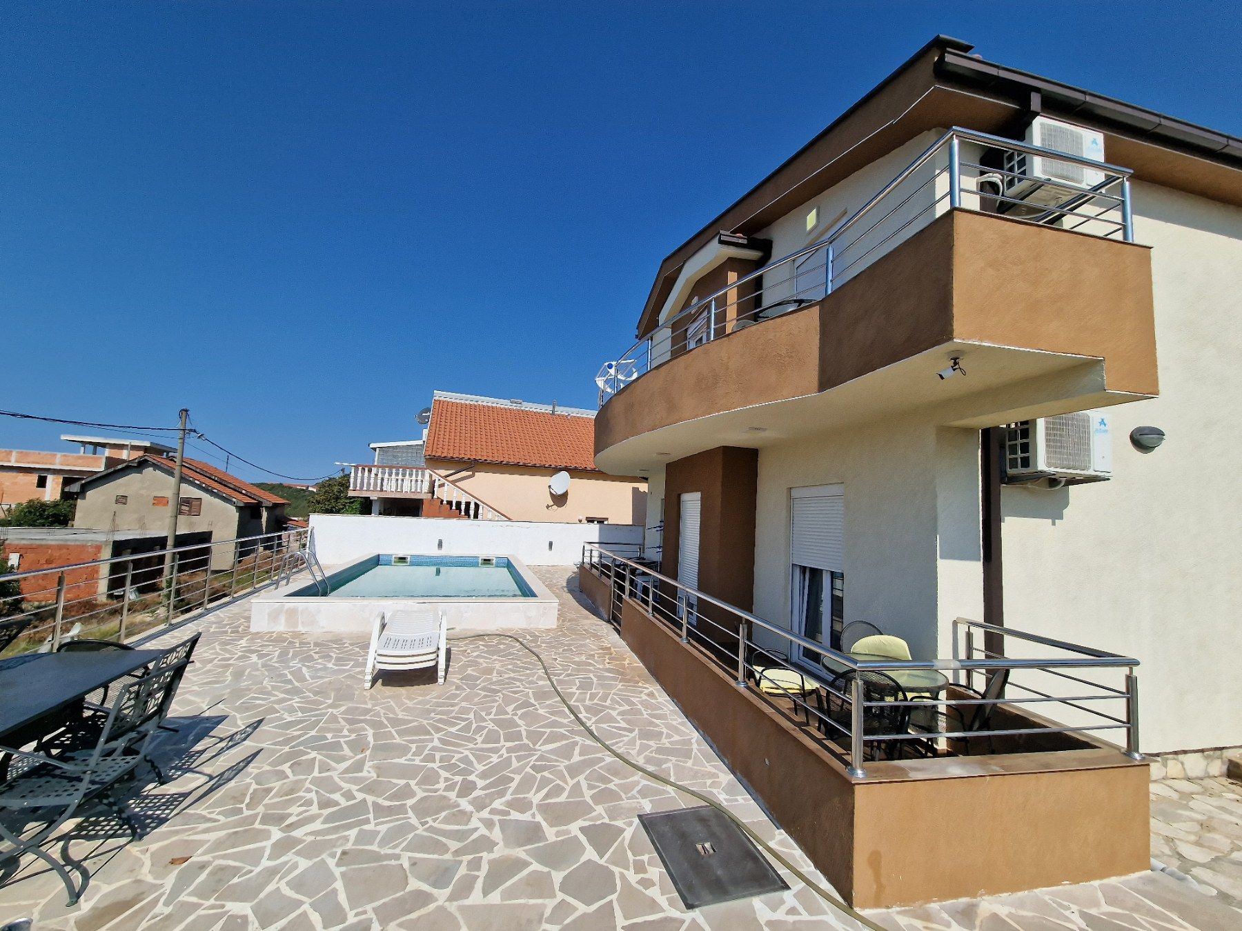 amforaproperty.com/Kuca sa bazenom i pogledom na more,Krimovica-Kotor