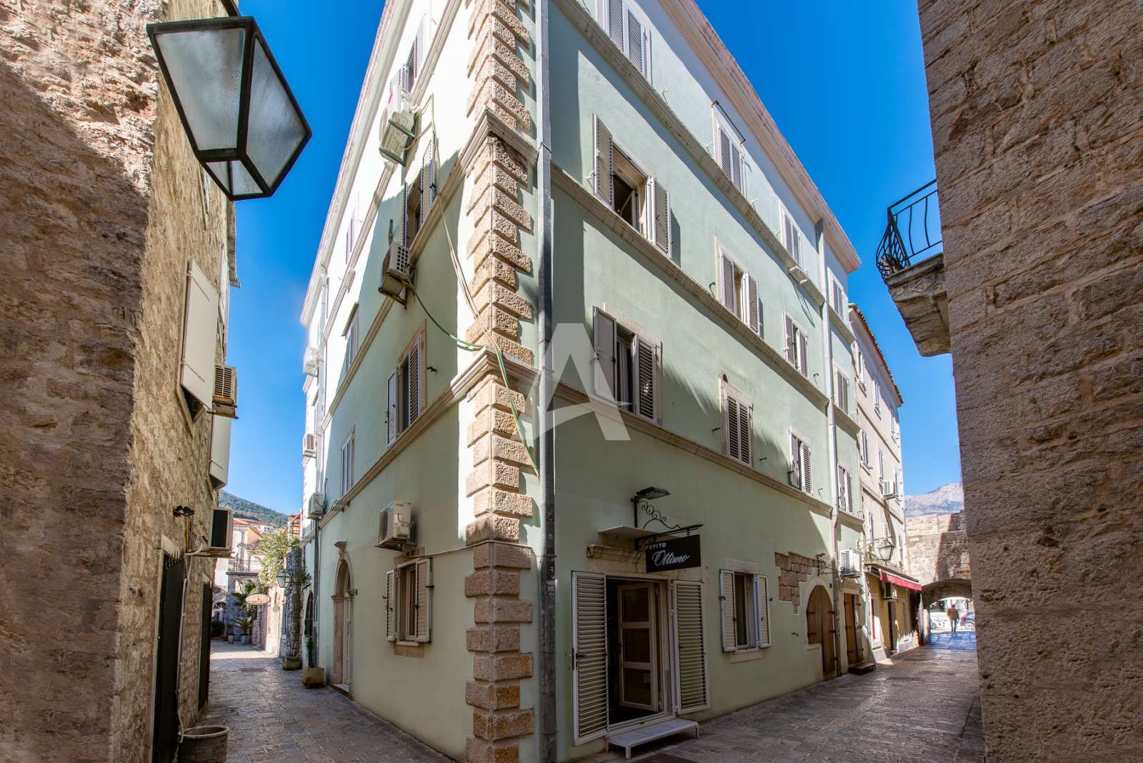 amforaproperty.com/Jednosoban stan,Stari grad Budva.(NA DUZI PERIOD)