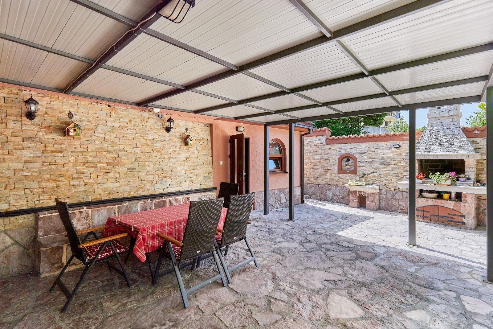 amforaproperty.com/Kuća 120m2 sa pogledom na more u Dobroti, Kotor