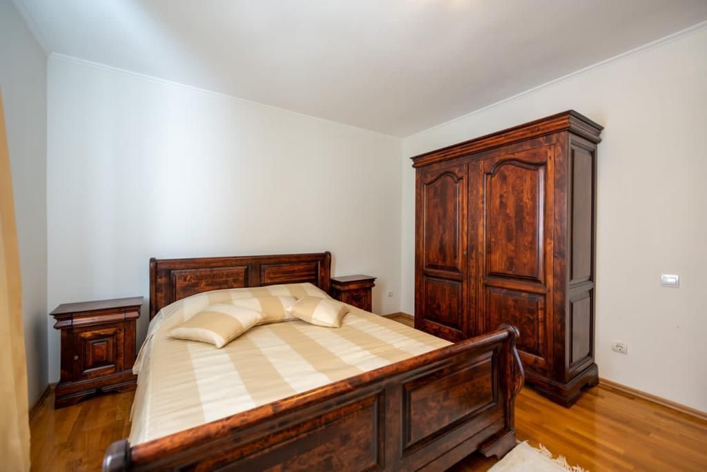 amforaproperty.com/Kuca sa bazenom i pogledom na more u Škaljarima, Kotor