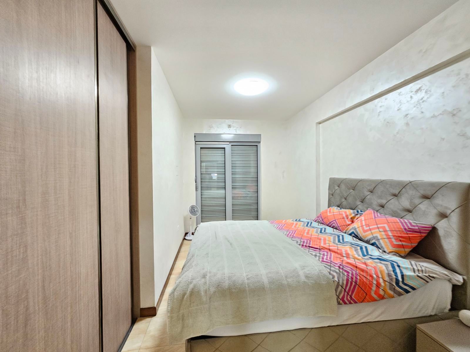 amforaproperty.com/Luksuzan Dvosoban Stan na Prvoj Liniji do Mora u Rafailovićima (na duzi period)