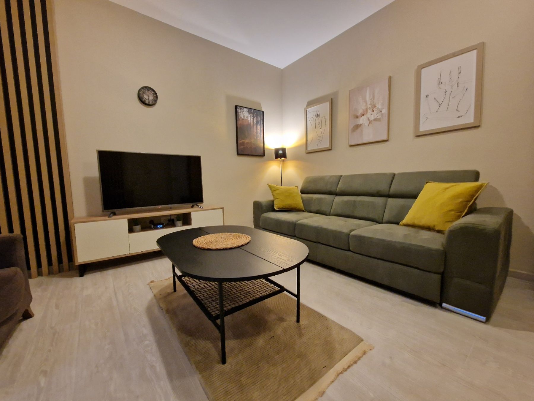 amforaproperty.com/Jednosoban moderno opremljen stan na atraktivnoj lokaciji u Becicima