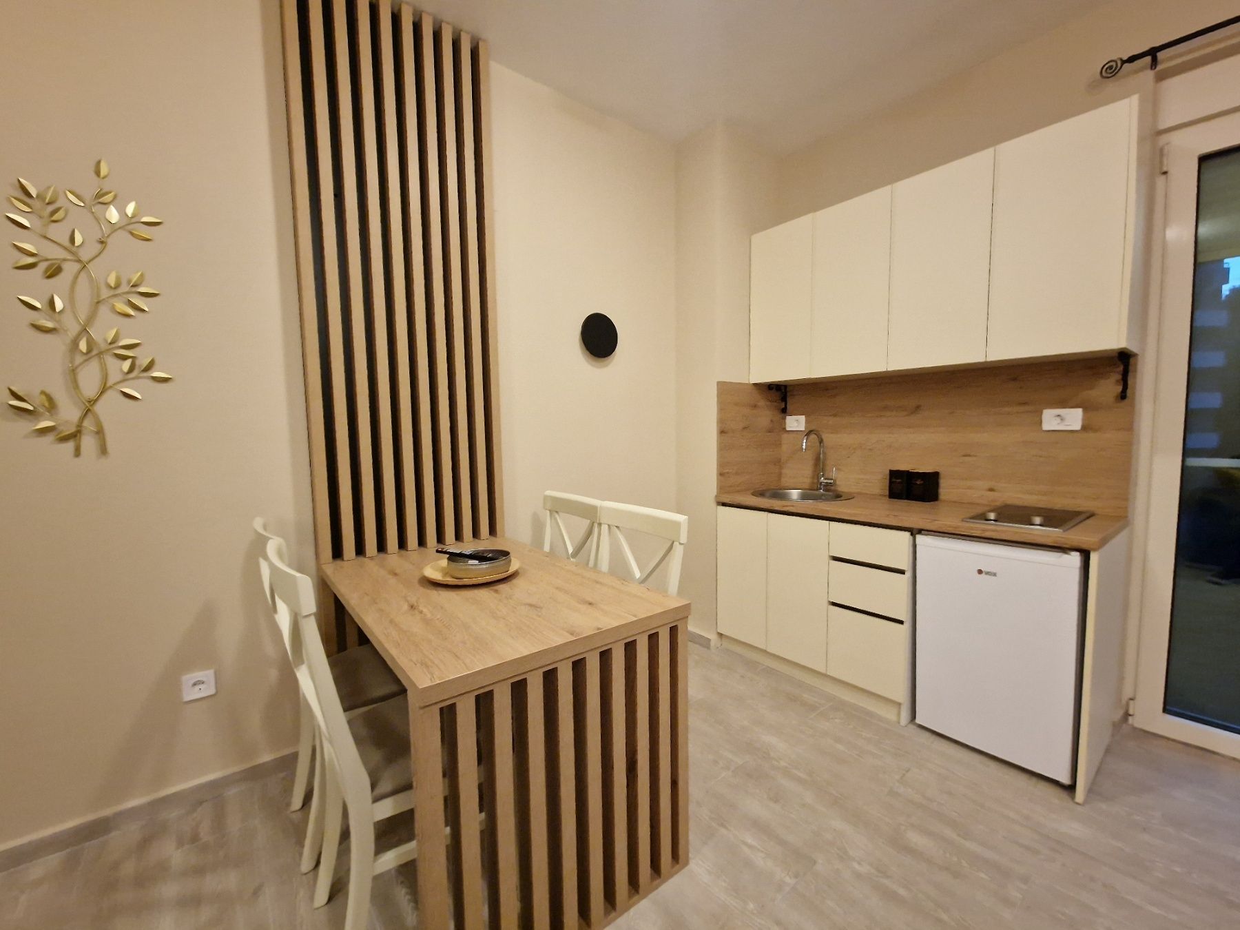 amforaproperty.com/Jednosoban moderno opremljen stan na atraktivnoj lokaciji u Becicima