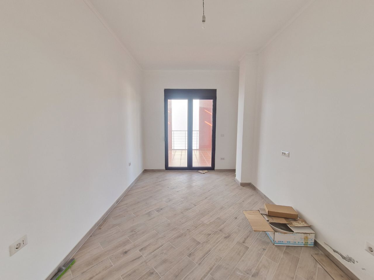 amforaproperty.com/Dva penthaus apartmana na prvoj liniji mora,Dobre Vode, Bar