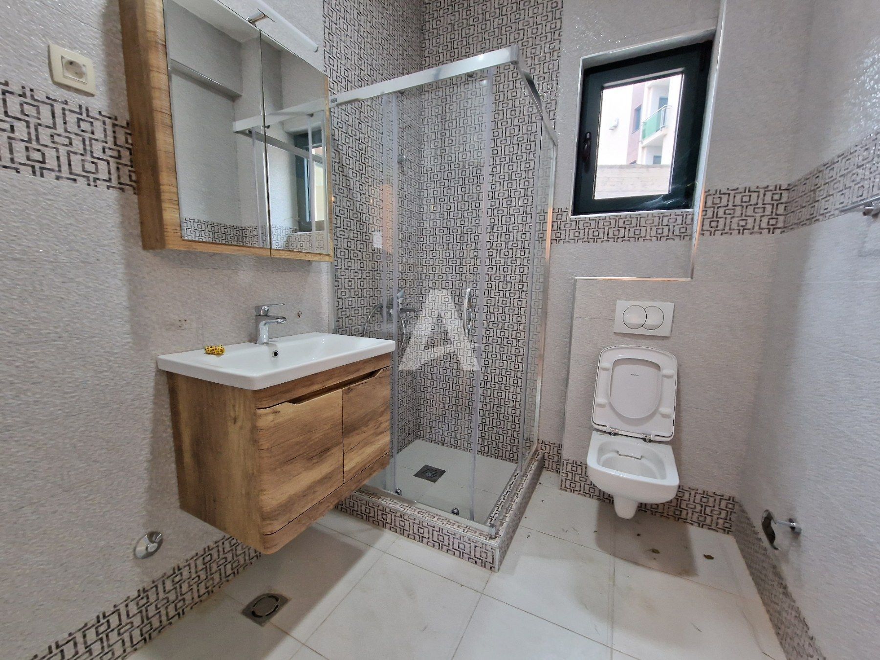 amforaproperty.com/Nov dvosoban stan 81m2 sa pogledom na more u Becicima, Ivanovici