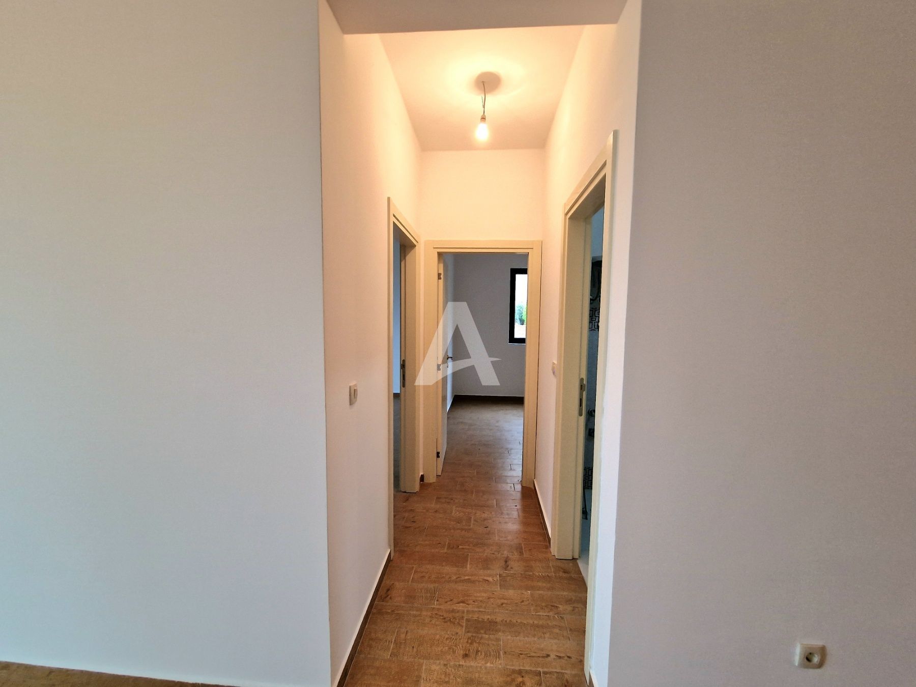 amforaproperty.com/Nov dvosoban stan 81m2 sa pogledom na more u Becicima, Ivanovici