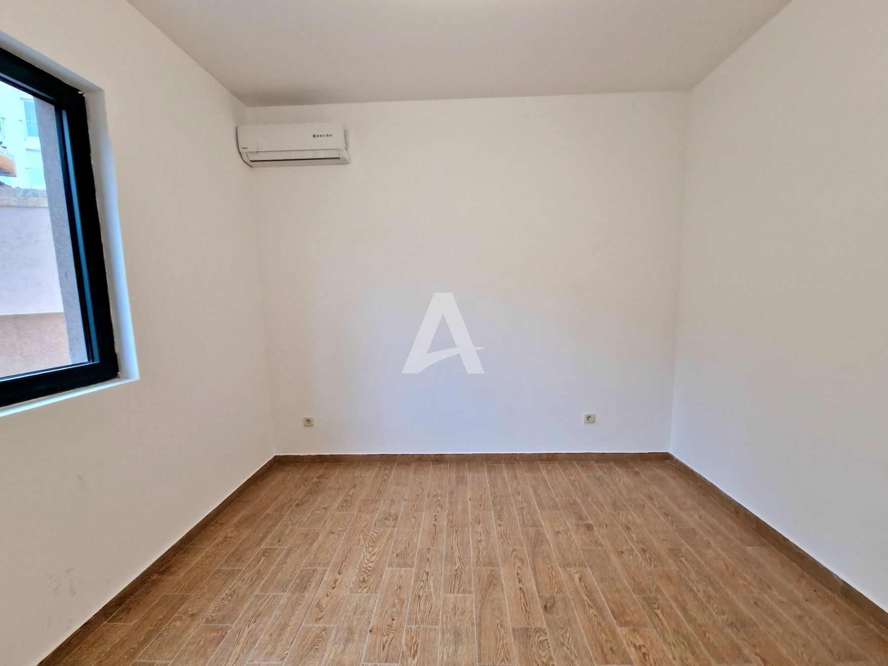 amforaproperty.com/Nov dvosoban stan 81m2 sa pogledom na more u Becicima, Ivanovici