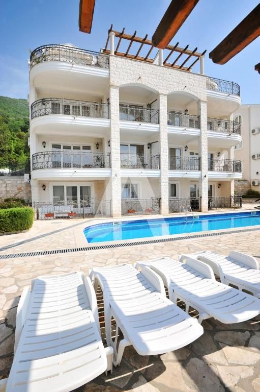 amforaproperty.com/Dvosoban stan sa pogledom na more u Đenovićima, Herceg Novi