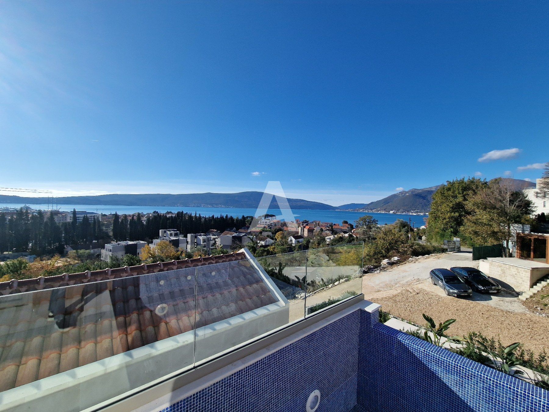 amforaproperty.com/Prodaja luksuznih Townhouse-a u novom kompleksu, Tivat, Donja Lastva