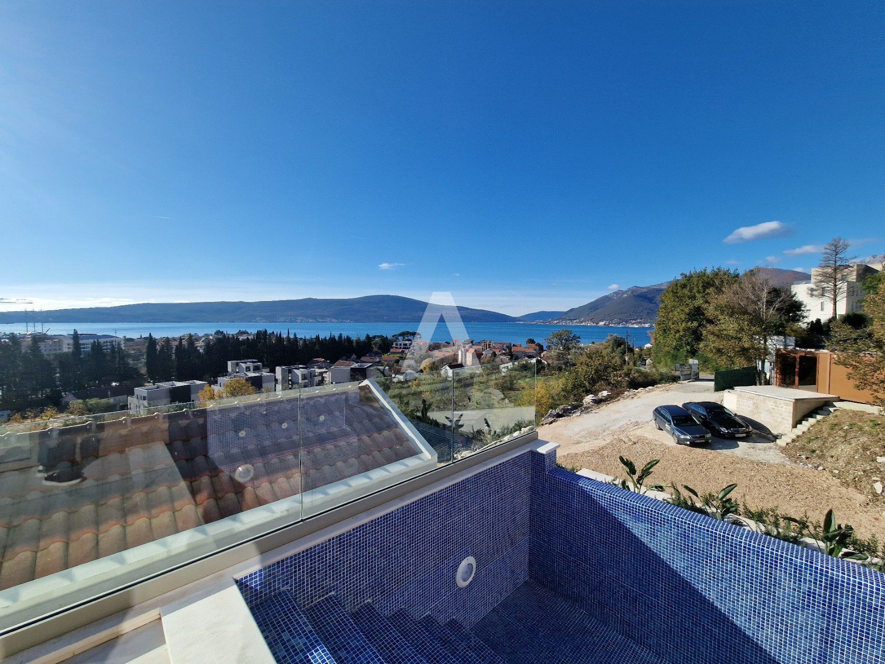 amforaproperty.com/Prodaja luksuznih Townhouse-a u novom kompleksu, Tivat, Donja Lastva