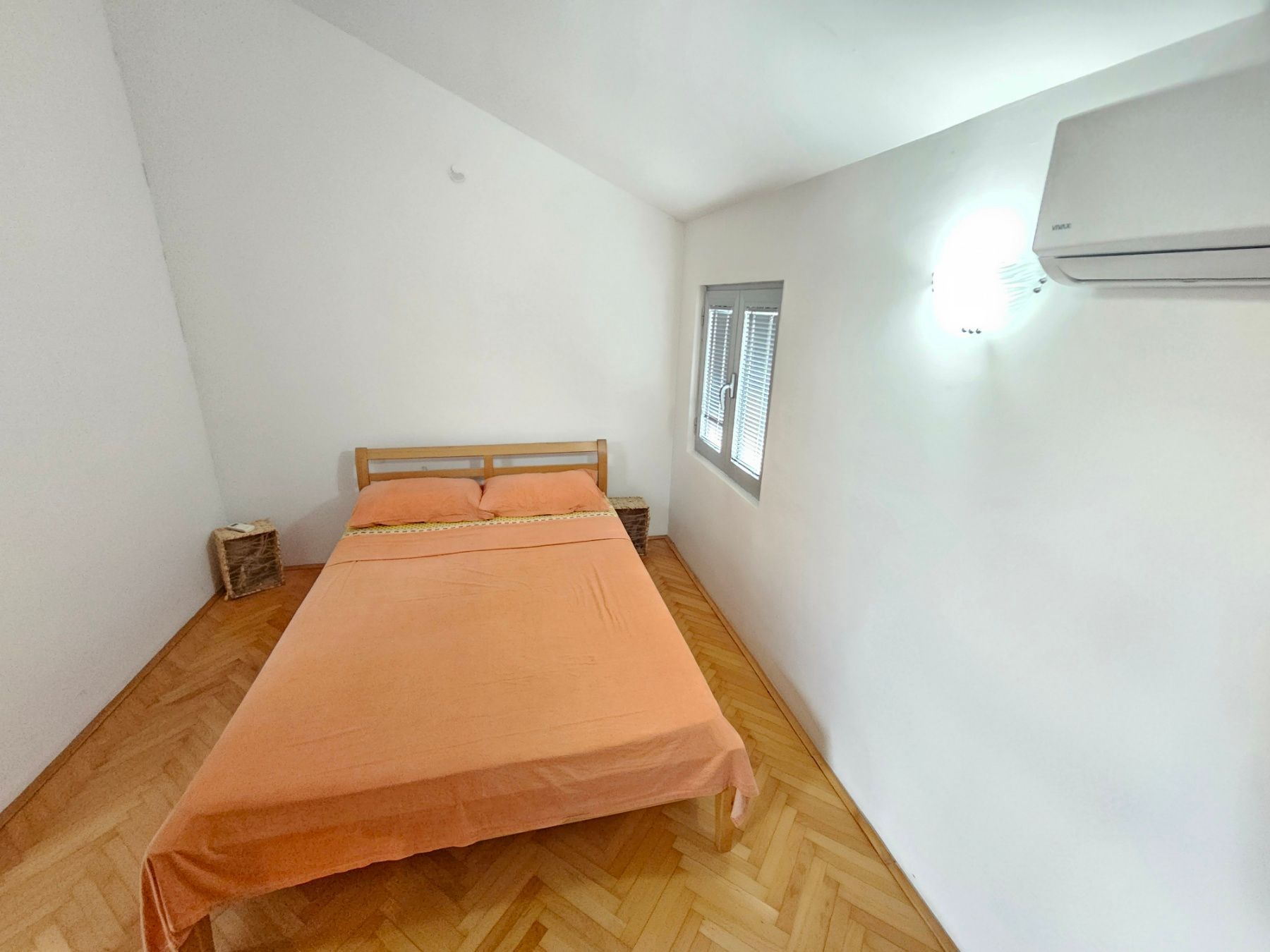 amforaproperty.com/Četvorosoban stan 115m2 sa pogledom na more u mestu Muo, Kotor